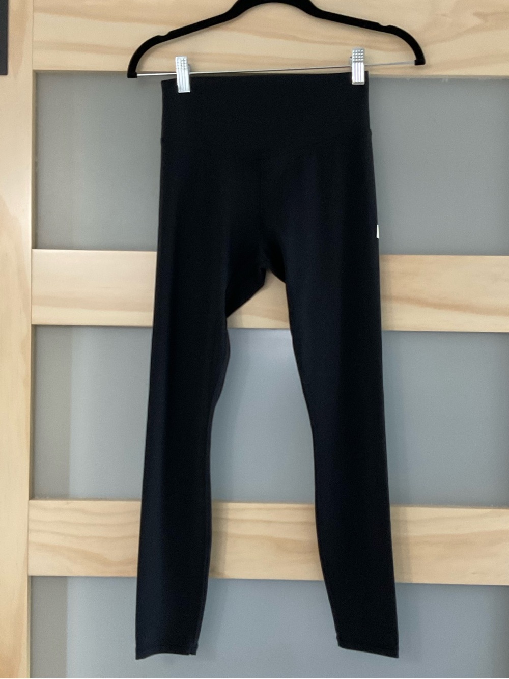 Vuori AllTheForm High Rise 7/8 Leggings Black Small BlissBlend VW4130